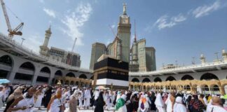 Mekke Sokakları ve Kabe Temizliği