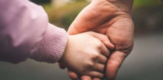 Soğuk Düşlerin Sıcak Ocağı: Anne